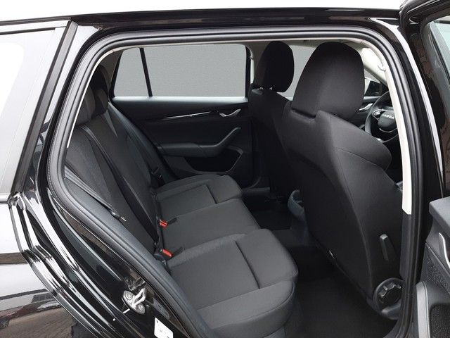 Fahrzeugabbildung Skoda Octavia Combi 2.0TDI Essence SitzHz PDC LED