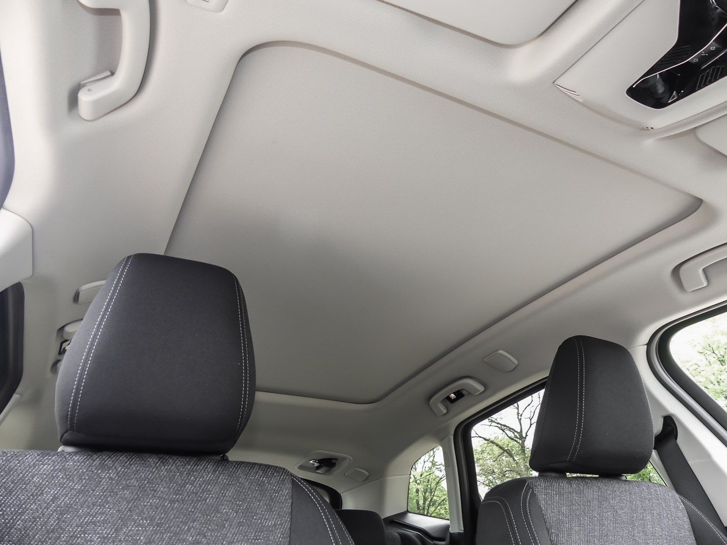 BMW 223 Active Tourer - Bild 14