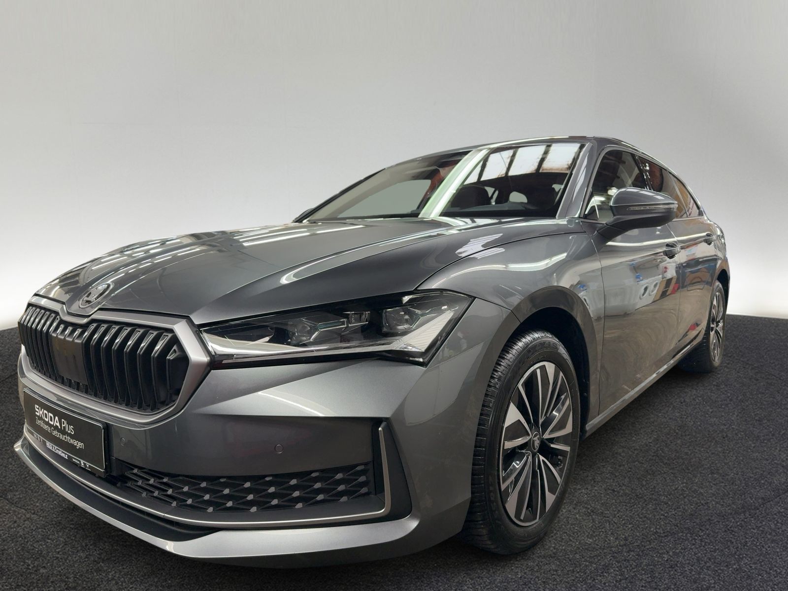 Skoda Superb - Bild 2