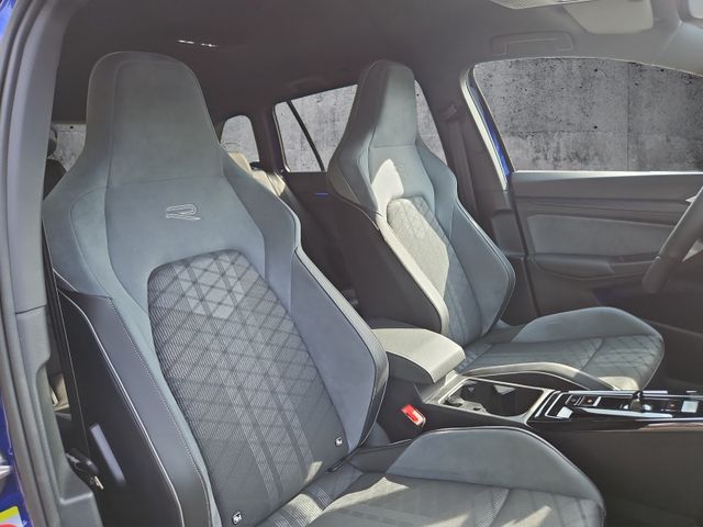 Golf Variant R-LINE 1.5 eTSI OPF DSG RFK EasyOp.