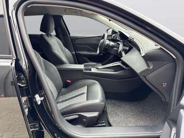 Peugeot 408 - 11