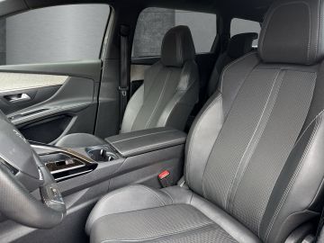 Peugeot 5008 - 8