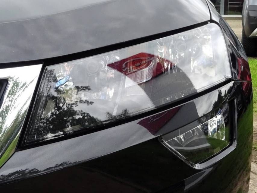 Fahrzeugabbildung SKODA Karoq 2.0 TDI Automatik  Ambition