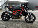 KTM 1390 SUPER DUKE R EVO Tech Pack + Zubehör