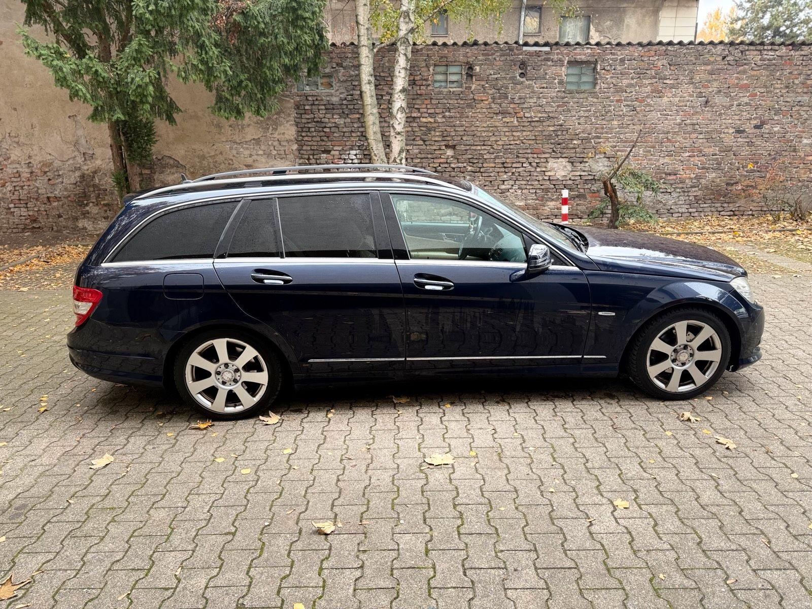 Mercedes-Benz C220 2009 — photo 6
