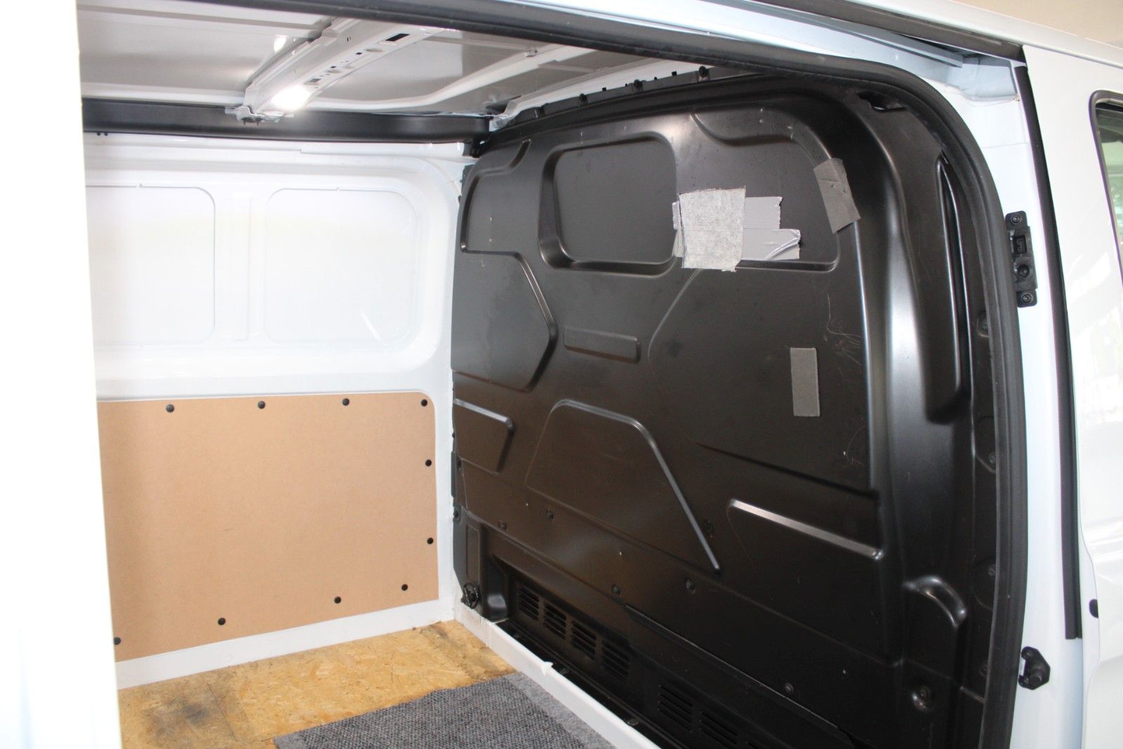 Fahrzeugabbildung Ford Transit Custom L1 Kasten KLIMA PDC FSH 1.Hand