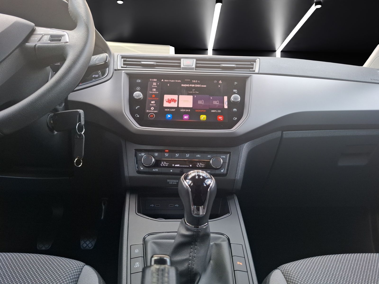 Fahrzeugabbildung SEAT Ibiza 1.0 Style Navi Climatronic RFK SH LM