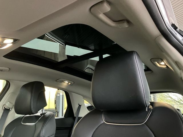 Fahrzeugabbildung Genesis GV70 Luxury 4WD PANO 360° HUD LED