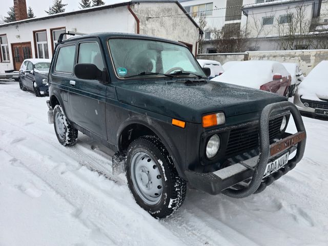 Lada Niva Only 4x4*AHK*Tüv Neu*CD-Radio*