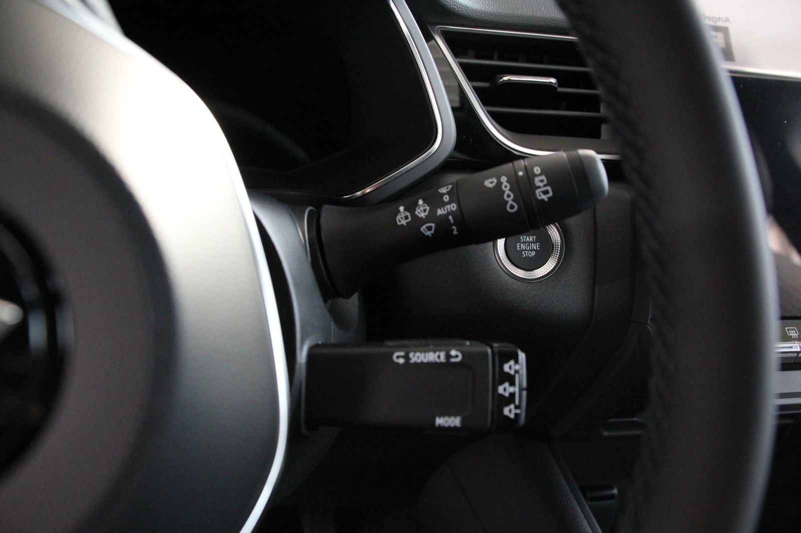 Fahrzeugabbildung Mitsubishi ASX 1.3 T-Benziner Intro Edition DCT