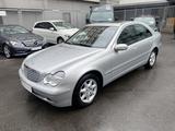 Mercedes-Benz C 200 CDI Lim Aut5g/SHD/Klima/2Hd/MBSheft - gebrauchte Mercedes-Benz C 200 aus dem Jahr 2004