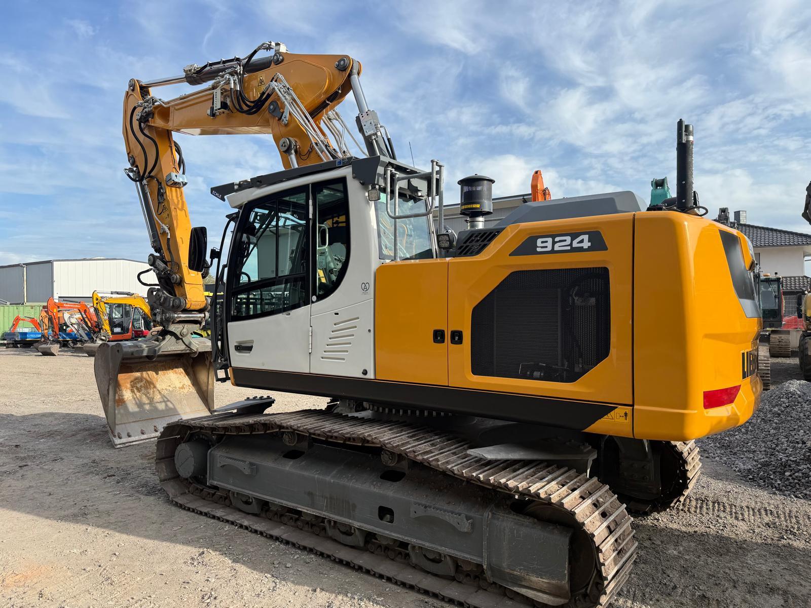 Liebherr R 924 LC
