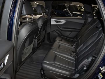 Audi Q7 - 11