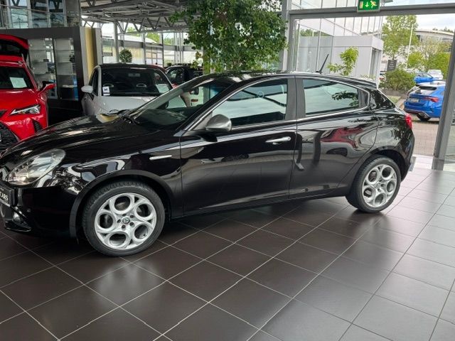 Fahrzeugabbildung Alfa Romeo Giulietta KLIMA XENON NAVI ALU