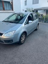 Ford C-Max 1,6 Ti-VCT Ghia Ghia - Ford C-Max aus 2005: Ghia