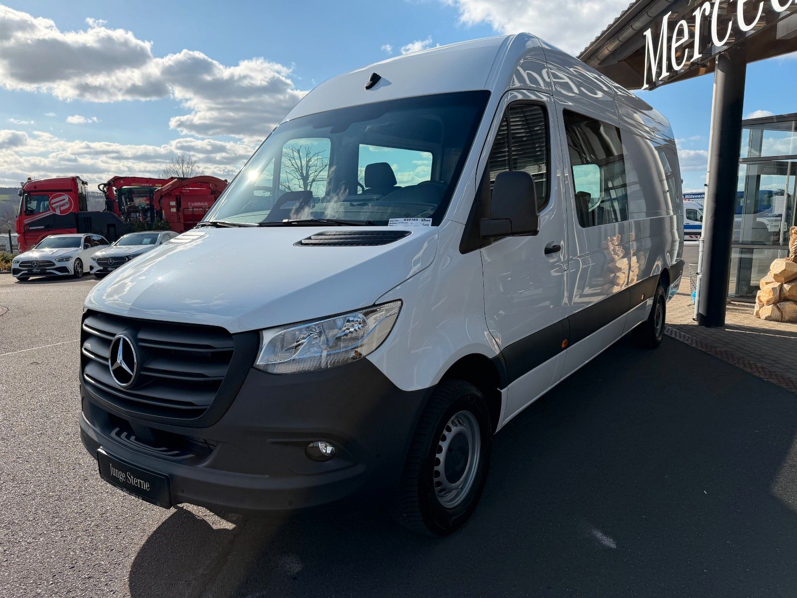 Fahrzeugabbildung Mercedes-Benz Sprinter 317 CDI Mixto/DoKa Standheizung