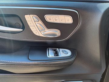 Mercedes V 250 - 12