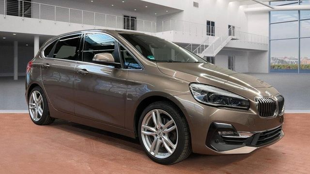 BMW 220d XDrive Active Tourer *8G|HEAD-UP|PANORAMA*