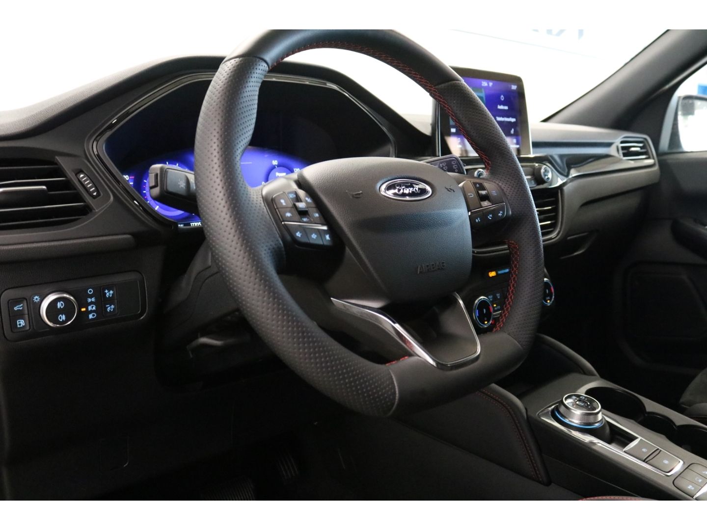 Fahrzeugabbildung Ford Kuga ST-Line X 2.5 Duratec-PHEV Kamera Head-Up