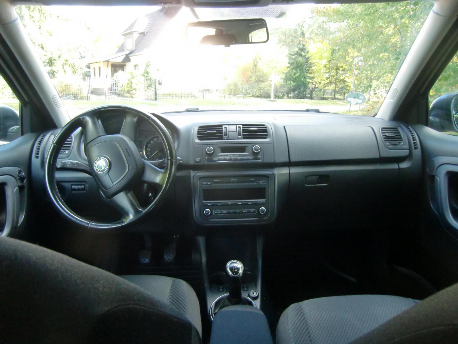 Skoda Fabia 2010 — photo 15