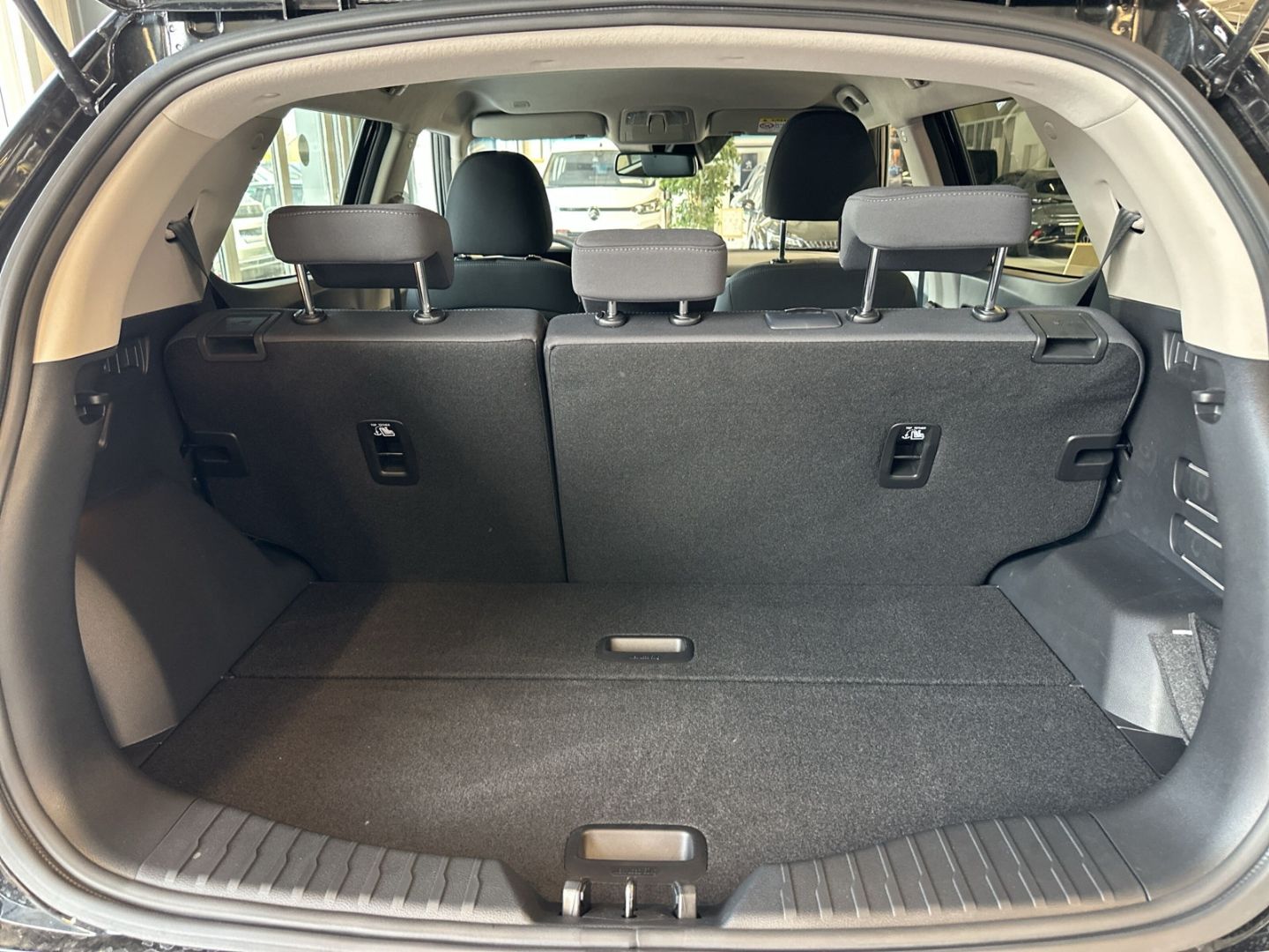 Fahrzeugabbildung Ssangyong Tivoli Nomad AT Navi LED CarPlay  SHZ.