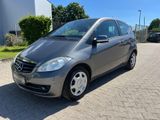 Mercedes-Benz A 160 Autotronic*KLIMA*SHZ*TEMPOMAT*NAV* - Mercedes-Benz: Autotronic