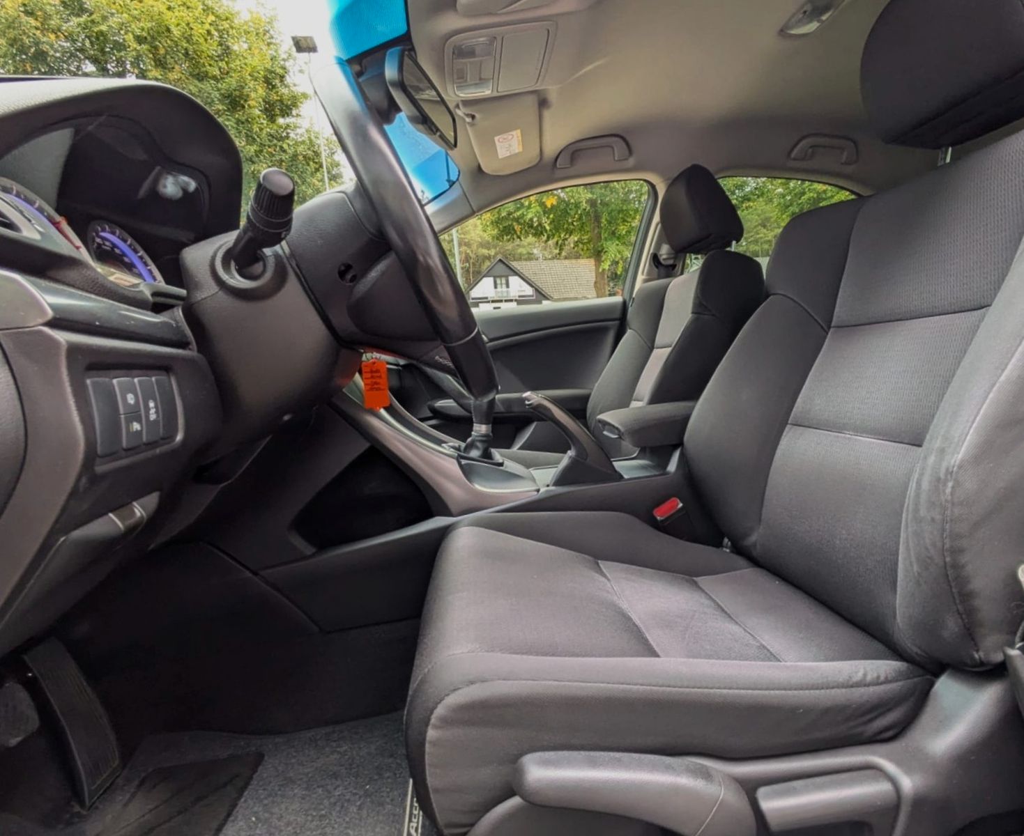 Fahrzeugabbildung Honda Accord 2.0i KLIMAAUT SITZHEIZUNG XENON GARANTIE!