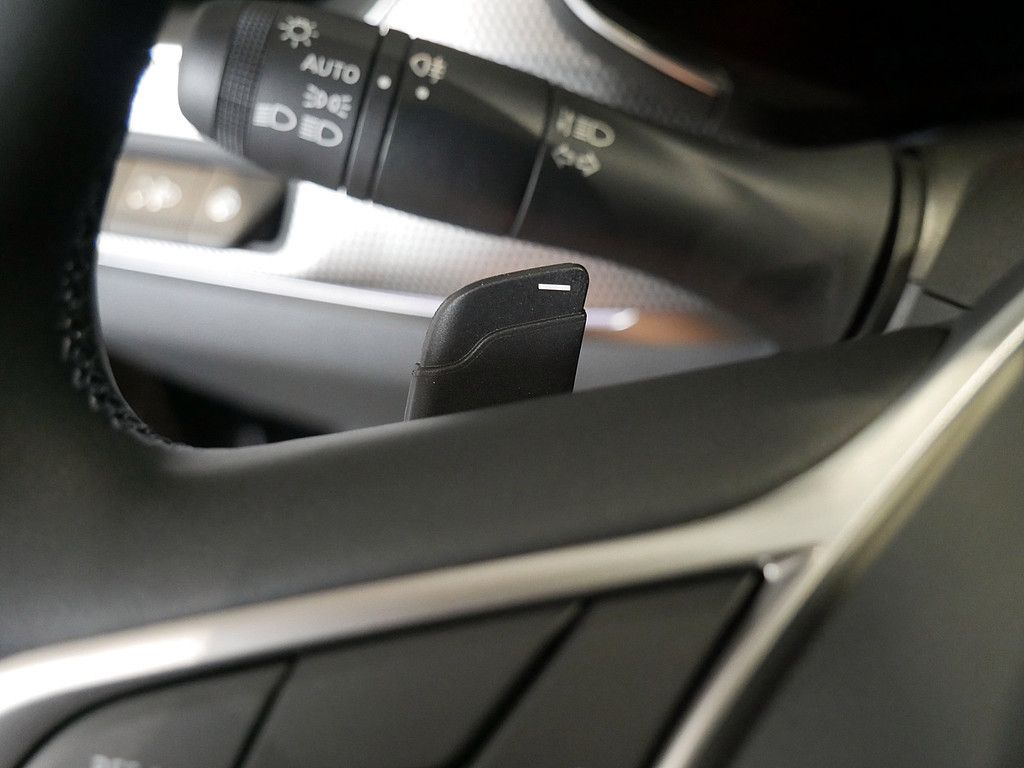 Fahrzeugabbildung Renault Arkana Techno Mild Hybrid 140 EDC