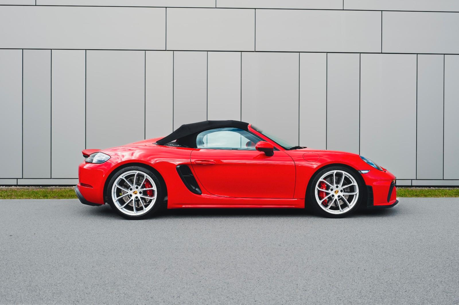 Porsche 718 Boxster Spyder*Schalensitze*GroßeWartungneu*
