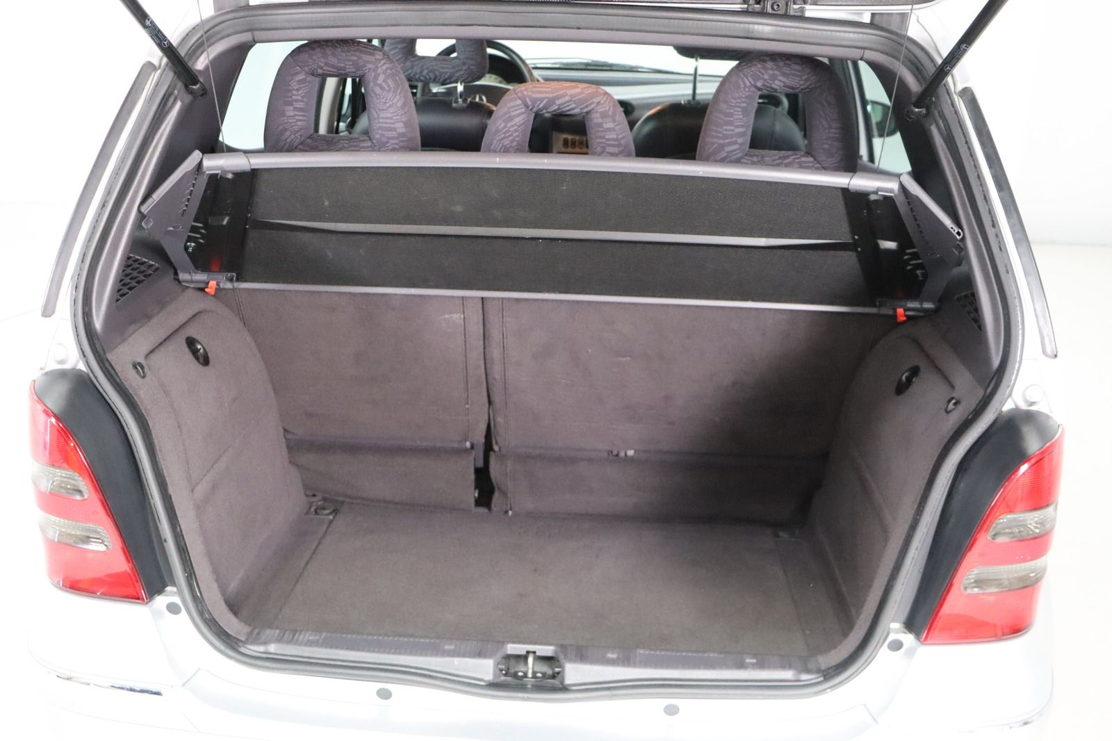 Fahrzeugabbildung Mercedes-Benz A 160 AVANTGARDE * Teill. * HU/AU 04.26