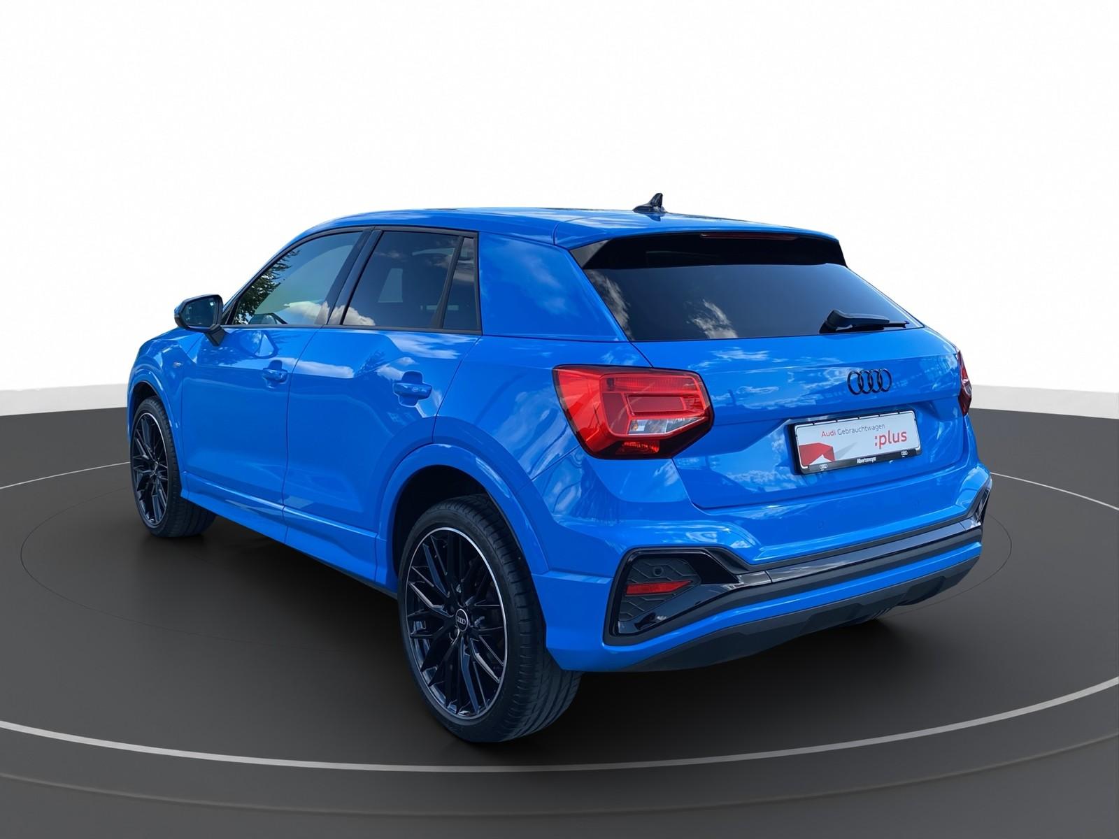 Audi Q2 35 TFSI S-LINE +PANO+GRA+AHK