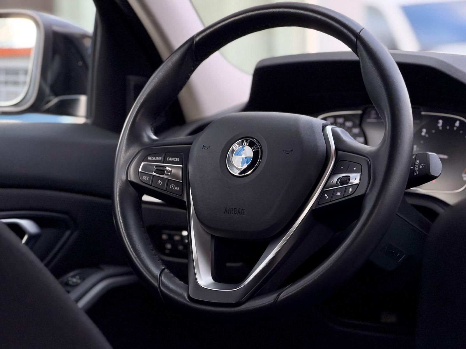 BMW 318i Touring Advantage*Kam*Shz*Pdc*LED*HiFi*DAB foto 14