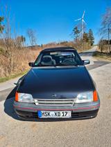Opel Kadett E Cabrio 1.6i  - schwarze Opel Kadett