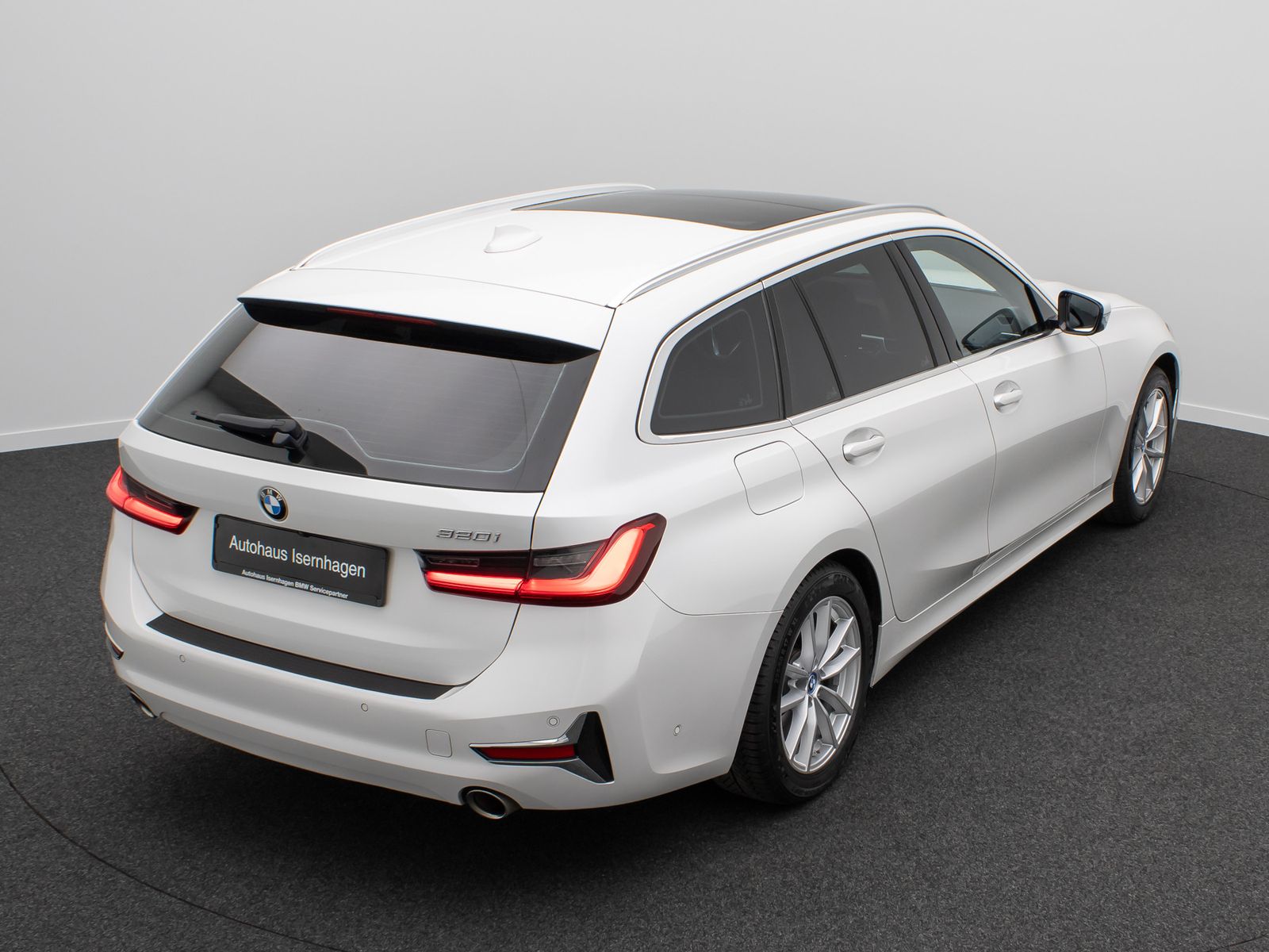 Fahrzeugabbildung BMW 320i Luxury Line Laser HUD Panorama Alarm AHK Hi