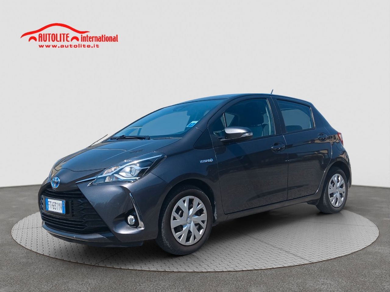 TOYOTA Yaris