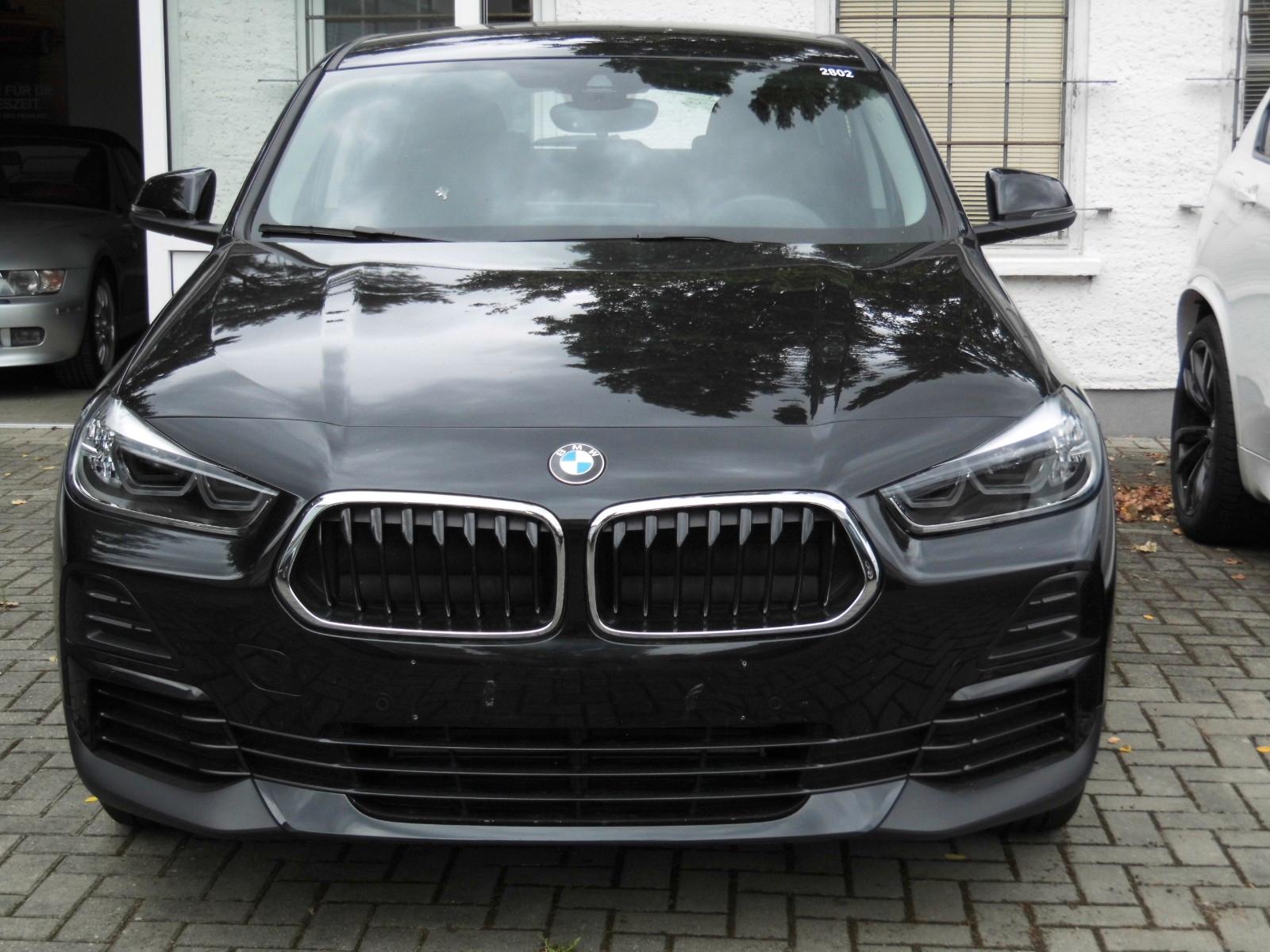 BMW X2 sDrive 18 i Advantage Navi PDC Klima HUD