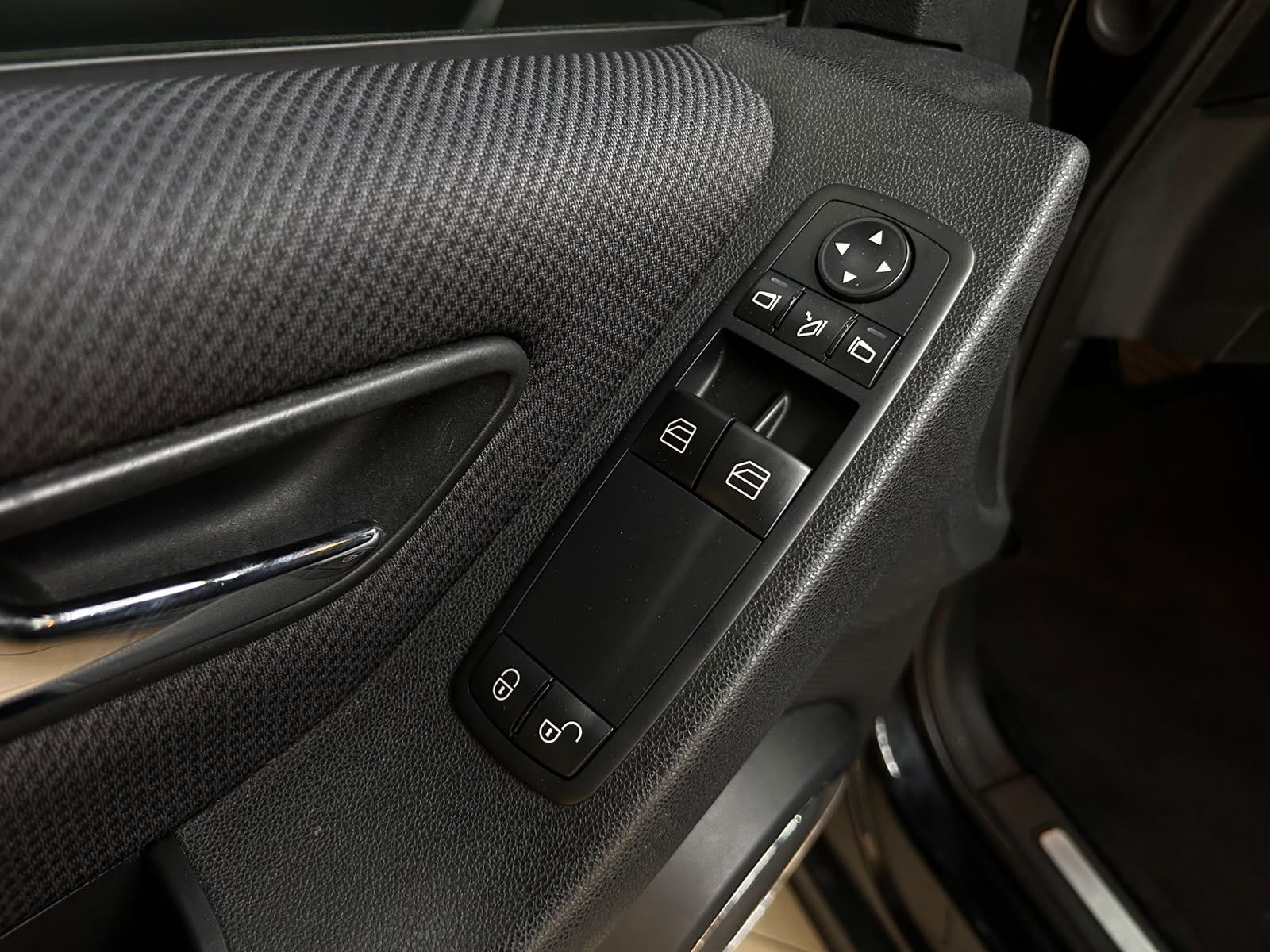 Fahrzeugabbildung Mercedes-Benz A 180 CDI Avantgarde LEDER+SHZ+PDC+TEMPO+KLIMA+