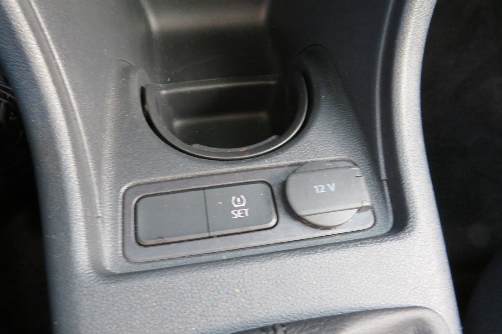 Fahrzeugabbildung Volkswagen up! GRA KLIMA PDC NOTBREMS APP-CONNECT 1.HD