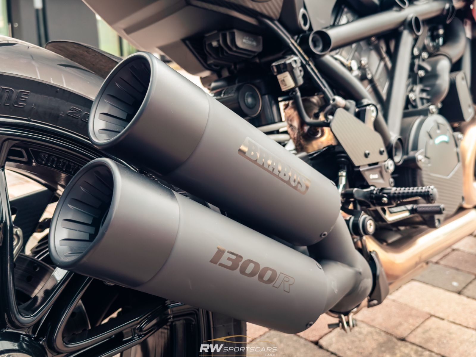 Fahrzeugabbildung KTM Brabus 1300 R Black one of 145