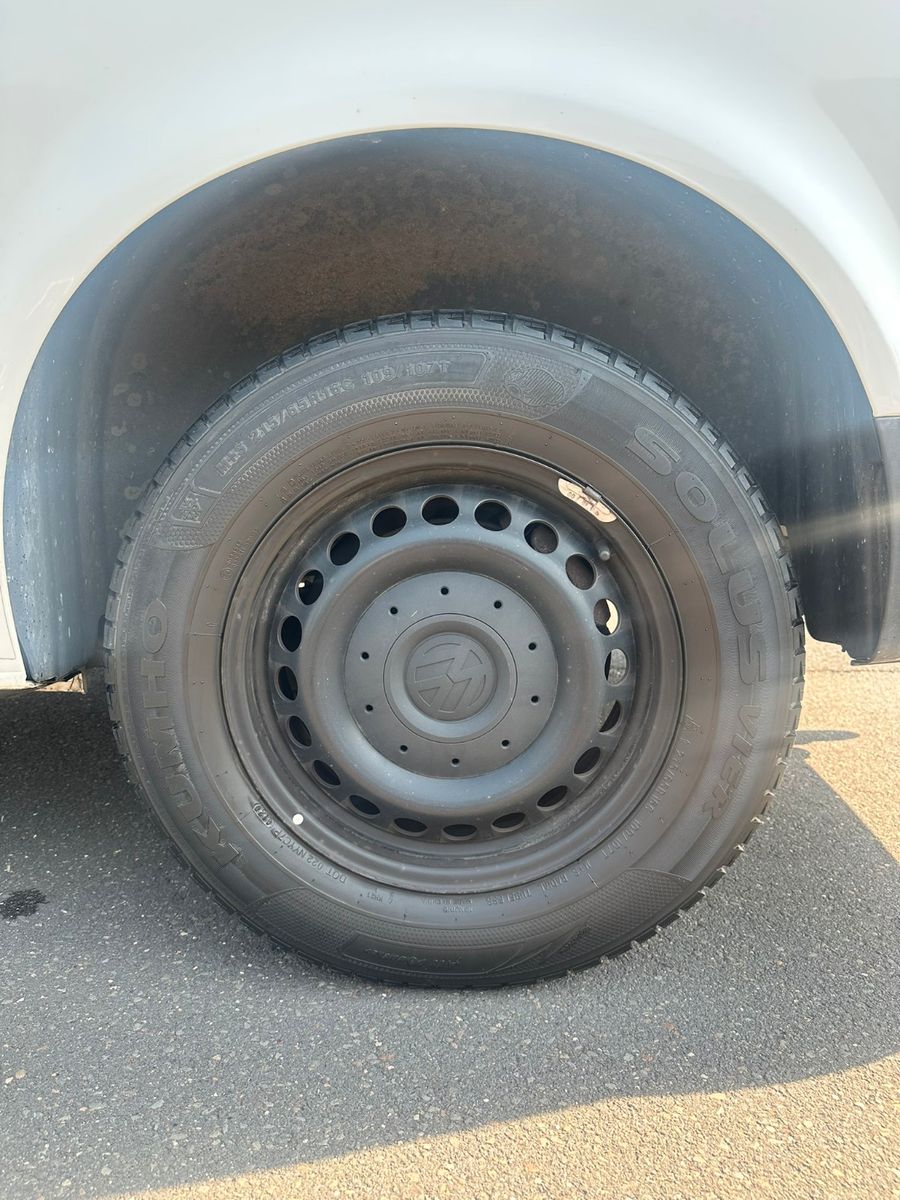 Fahrzeugabbildung Volkswagen T5 Transp. Kasten-Kombi 4Motion nur f Ex-/Import