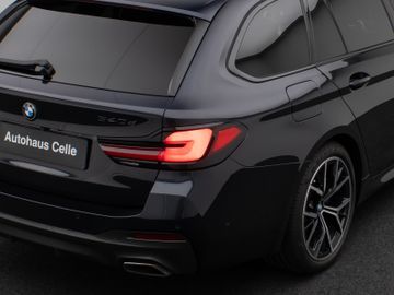 Fahrzeugabbildung BMW 540d xDr Tour M Sport Pano HUD AHK ACC 360°