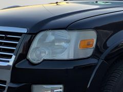 FORD Explorer V8/7-Sitzer