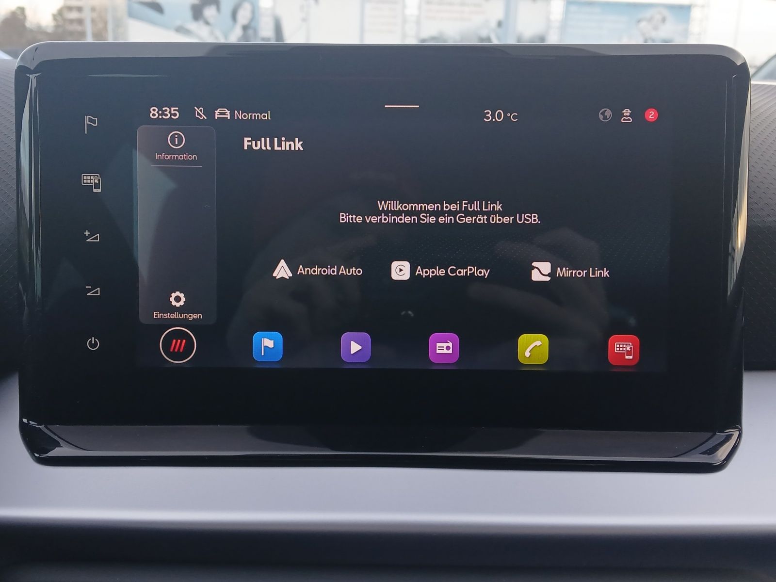 Fahrzeugabbildung SEAT Arona TSI FR-Line DSG LED Navi AID ACC RFK SH LM