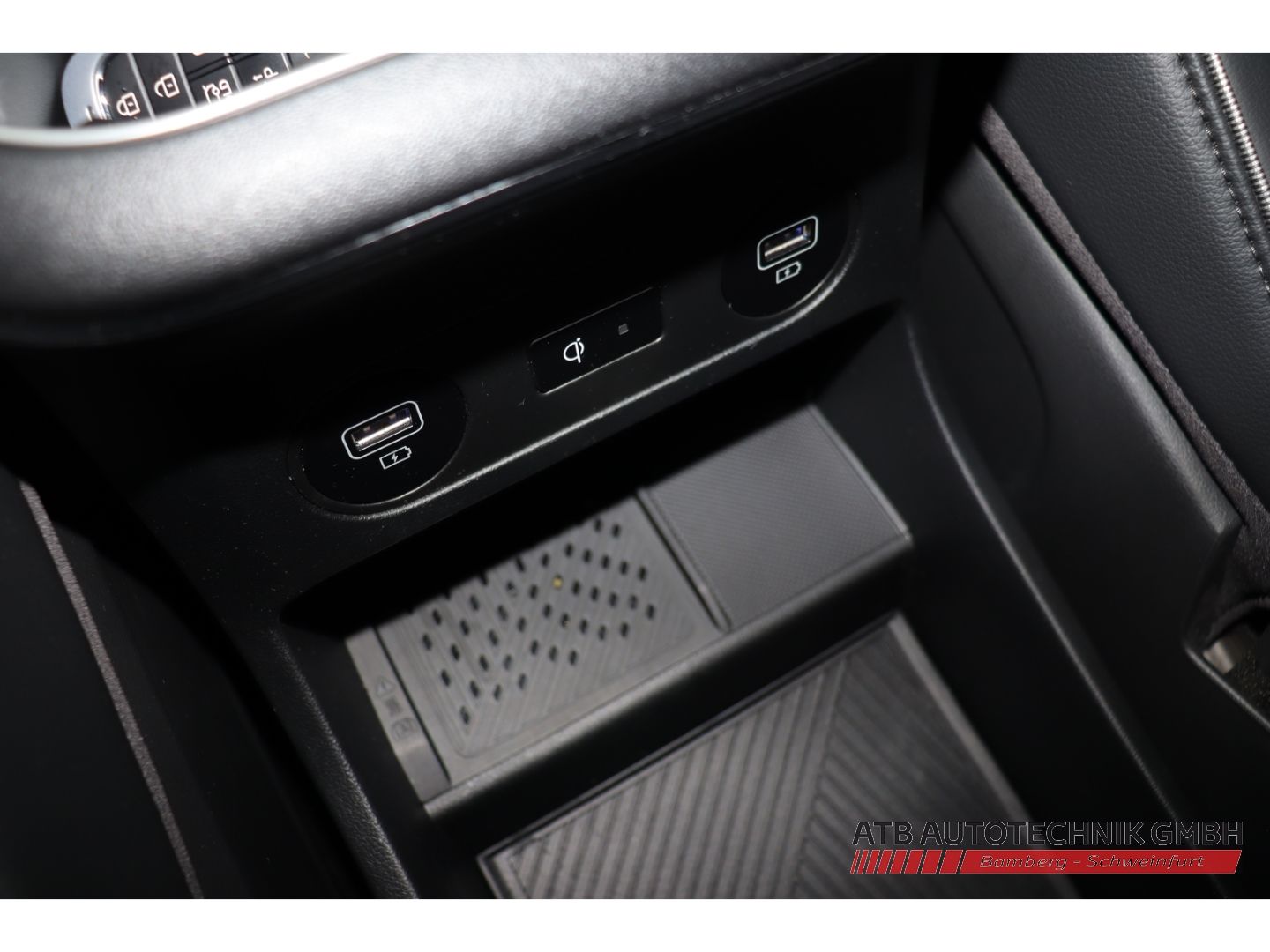 Fahrzeugabbildung Hyundai IONIQ 5 77,4 kWh UNIQ 98,8% SOH HUD Panorama Nav