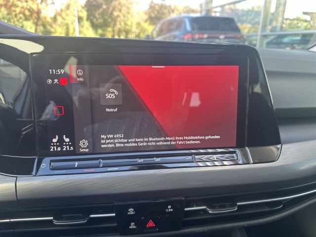 Golf VIII Variant 2.0 TDI DSG Style PANO AHK NAV