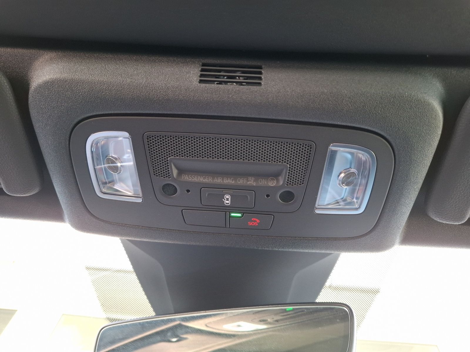 Fahrzeugabbildung Volkswagen T-Roc Cabriolet TSI R-line DSG LED AID ACC PDC S