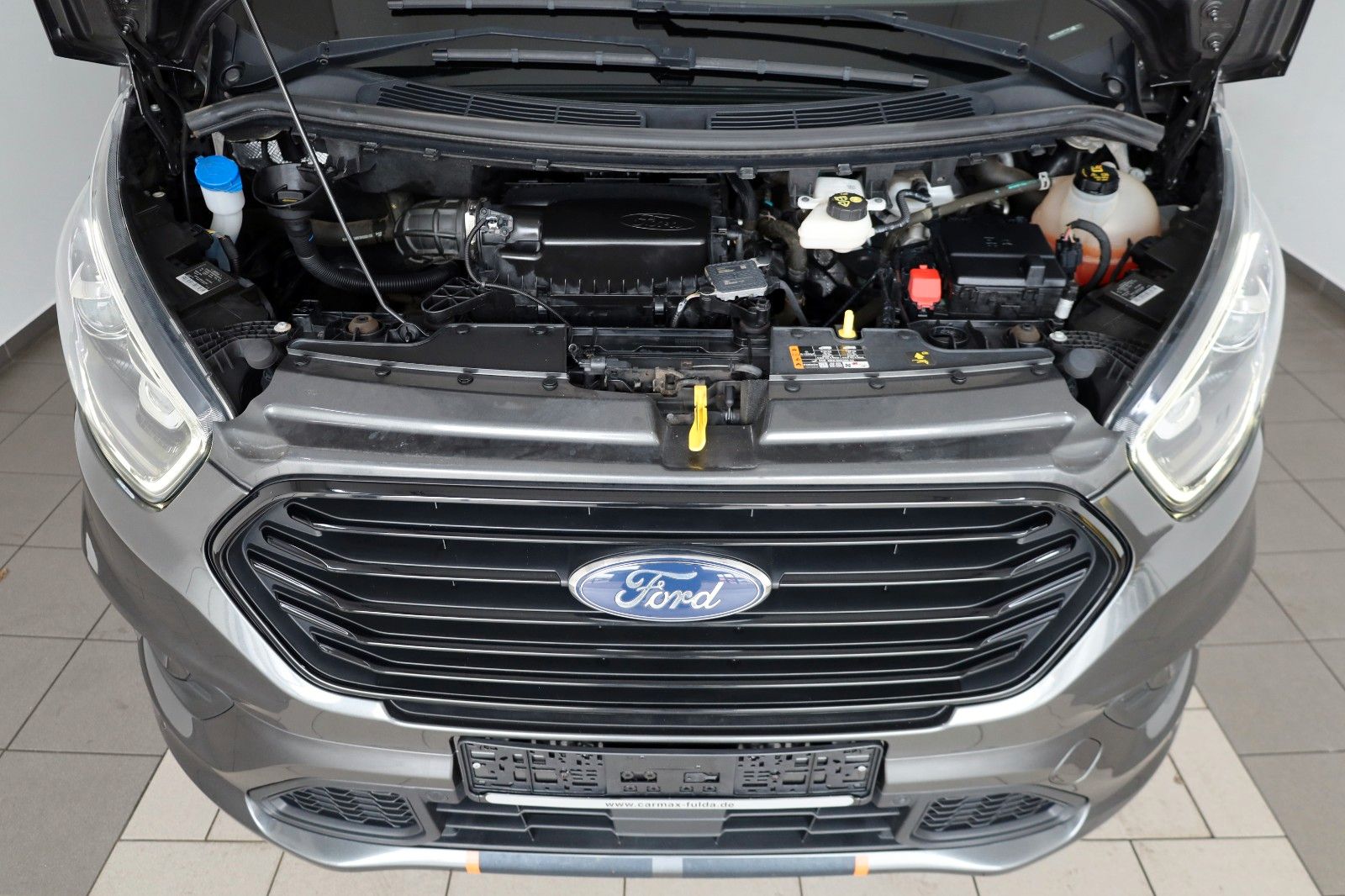 Fahrzeugabbildung Ford Tourneo Custom Sport 8 Sitzer,T.Leder,Navi,Xenon