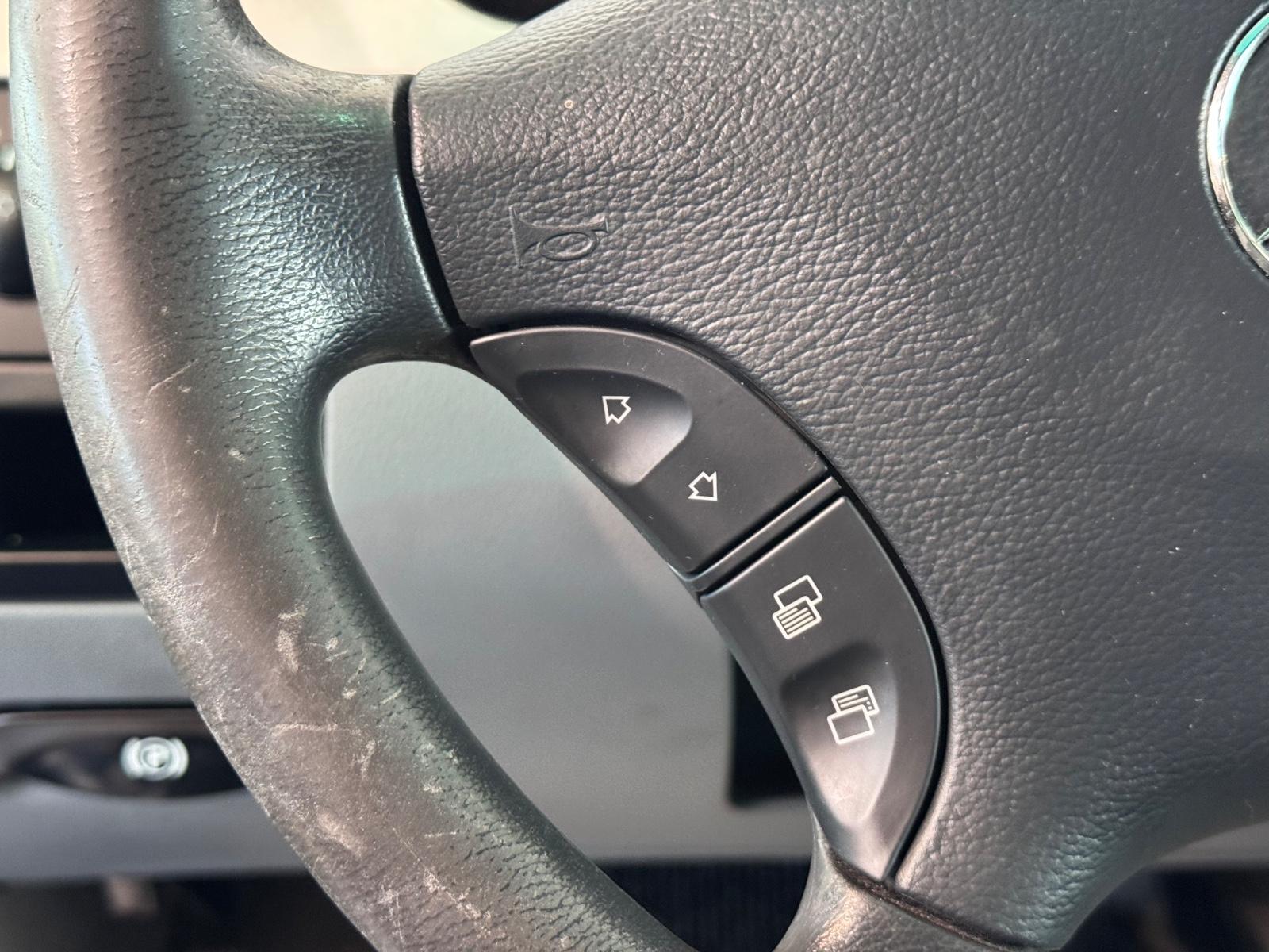 Mercedes-Benz Viano 3.0 CDI V6 Long | 204 ch | BVA | 6 places | GPS | Caméra de recul | Chauffage stationnaire | Attelage