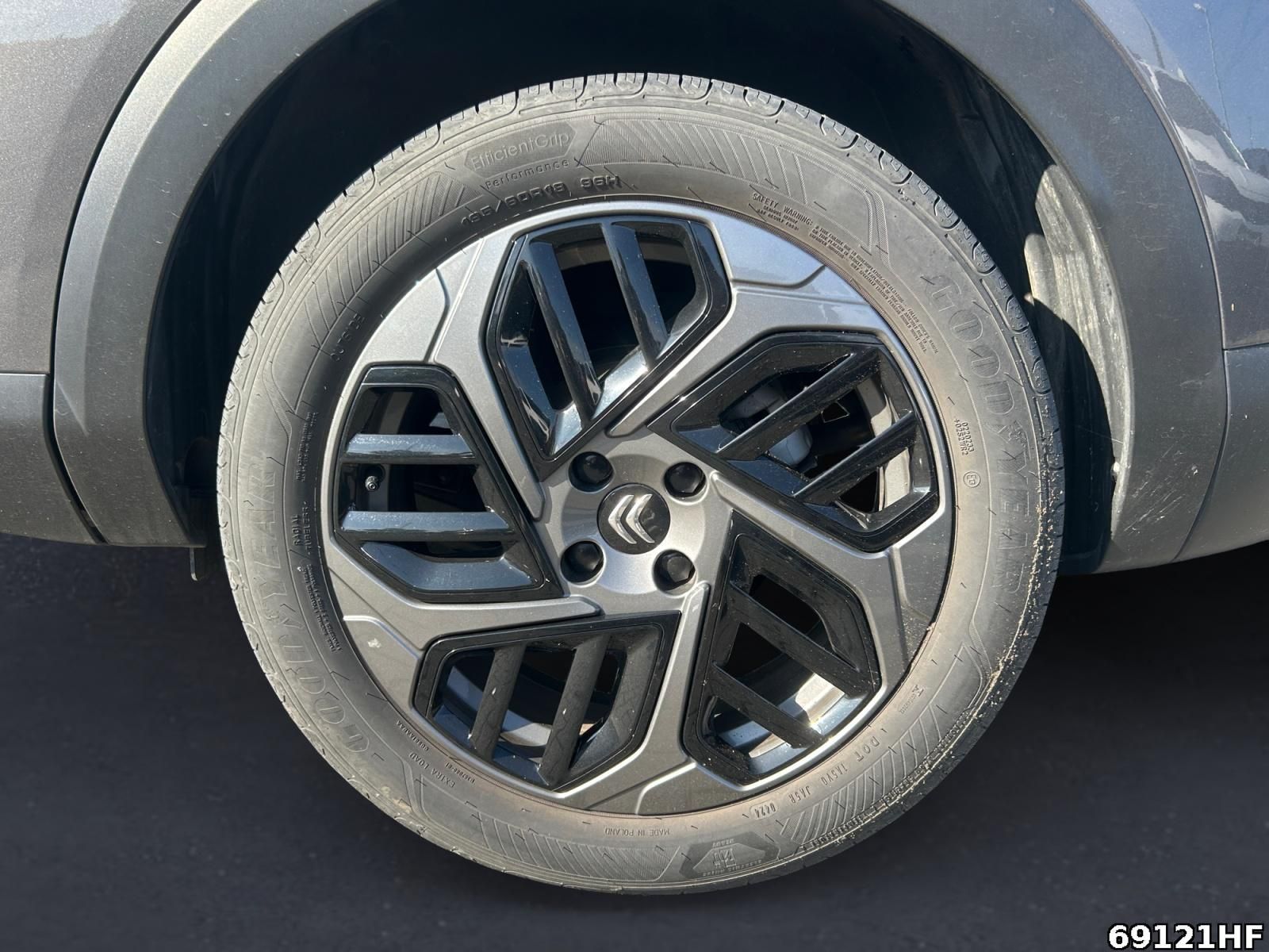 Fahrzeugabbildung Citroën C4 1.2 PureTech 130 Plus *SHZ*NAVI*KAMERA*
