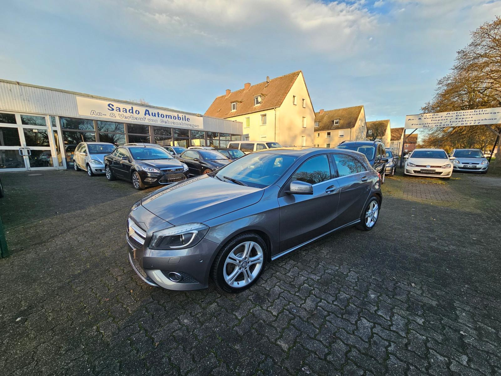 Mercedes-Benz A 180 BlueEffi. Navi*17"Alu*Bi-Xenon*Bremsen-Neu